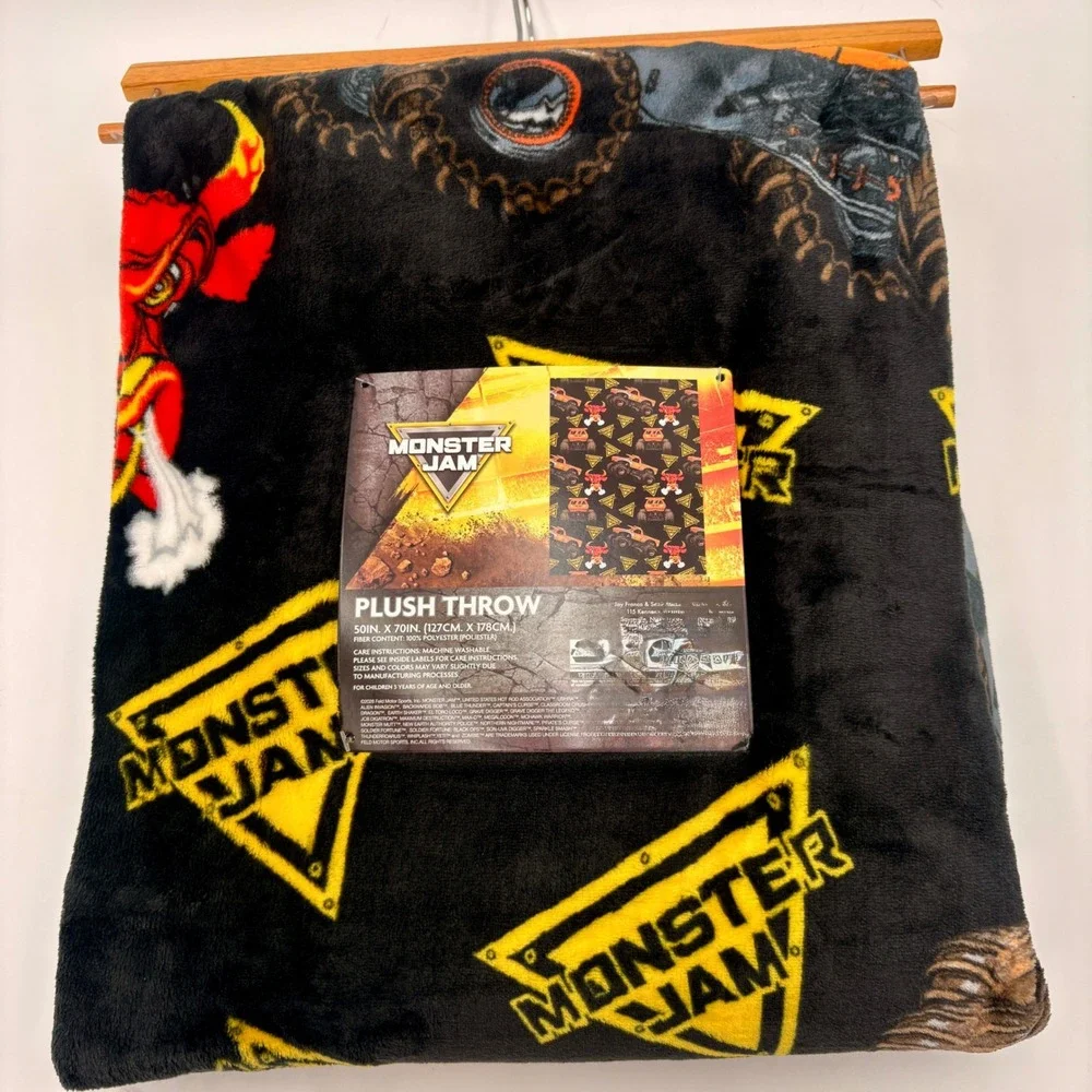 Monster Jam Plush Throw Blanket 50x70 El Toro Loco Grave Digger Black Fleece NEW